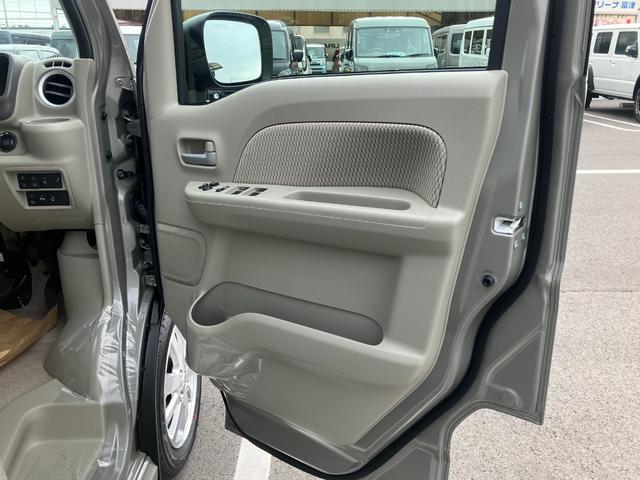 エブリイワゴン ＰＺターボ　届出済未使用車　４ＷＤ　ハイルーフ　Ｄカメラブレーキサポート　助手席エアバック　運転席エアバック　リアコーナーセンサー　ＴＢ　安全ボディ　ＡＵＴＯライト　電動格納ドアミラー　スマートキー　ＥＳＣ（34枚目）