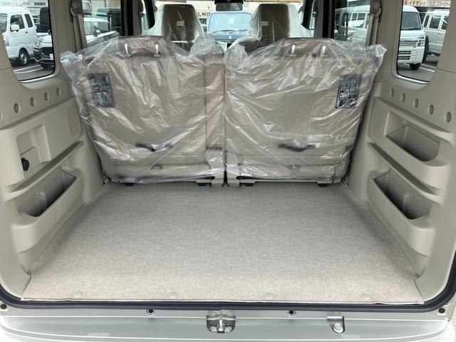 エブリイワゴン ＰＺターボ　届出済未使用車　４ＷＤ　ハイルーフ　Ｄカメラブレーキサポート　助手席エアバック　運転席エアバック　リアコーナーセンサー　ＴＢ　安全ボディ　ＡＵＴＯライト　電動格納ドアミラー　スマートキー　ＥＳＣ（69枚目）