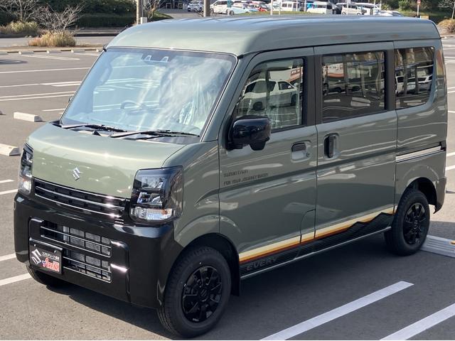 エブリイ Ｊリミテッド　届出済未使用車　特別仕様車　フルオートエアコン　両側パワースライドドア全席ＰＷ　セキュリティー　シ－トヒ－タ－　ＳＲＳ　ＬＥＤライト　Ｗエアバック　パーキングセンサー　キーフリーシステム　ＡＣ（9枚目）