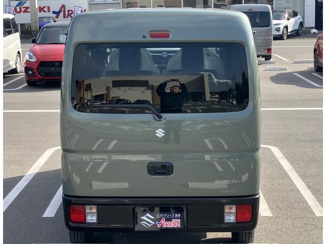 エブリイ Ｊリミテッド　届出済未使用車　特別仕様車　フルオートエアコン　両側パワースライドドア全席ＰＷ　セキュリティー　シ－トヒ－タ－　ＳＲＳ　ＬＥＤライト　Ｗエアバック　パーキングセンサー　キーフリーシステム　ＡＣ（18枚目）