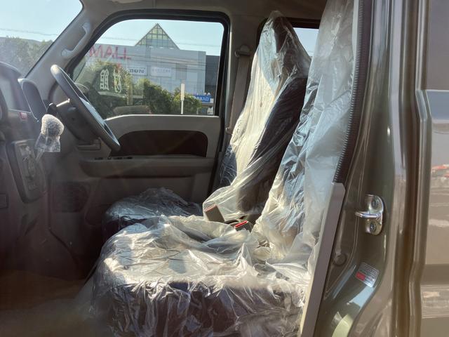 エブリイ Ｊリミテッド　届出済未使用車　特別仕様車　フルオートエアコン　両側パワースライドドア全席ＰＷ　セキュリティー　シ－トヒ－タ－　ＳＲＳ　ＬＥＤライト　Ｗエアバック　パーキングセンサー　キーフリーシステム　ＡＣ（39枚目）