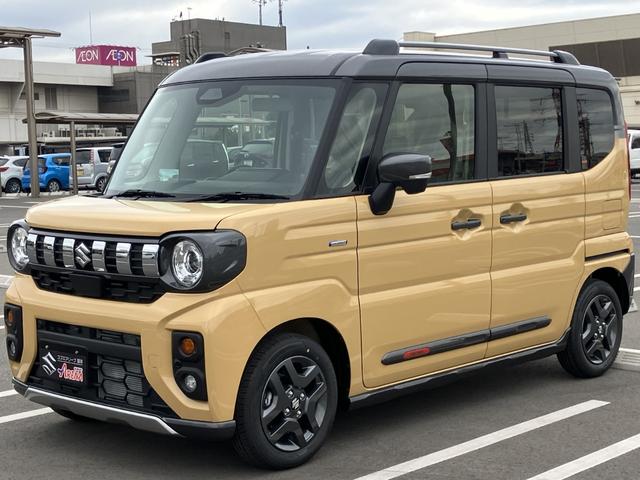 スペーシアギア ハイブリッドＸＺ　届出済未使用車　全方位モニター付メモリーナビゲーション　ツートンカラー　ルーフレール　ステアリングスイッチ　アダクティブクルーズコントロール　フルセグ　両側パワースライドドア（10枚目）