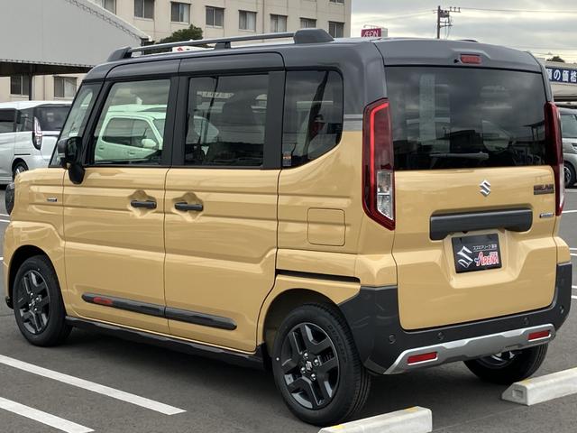 スペーシアギア ハイブリッドＸＺ　届出済未使用車　全方位モニター付メモリーナビゲーション　ツートンカラー　ルーフレール　ステアリングスイッチ　アダクティブクルーズコントロール　フルセグ　両側パワースライドドア（16枚目）