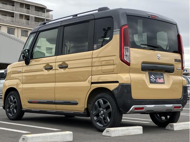 スペーシアギア ハイブリッドＸＺ　届出済未使用車　全方位モニター付メモリーナビゲーション　ツートンカラー　ルーフレール　ステアリングスイッチ　アダクティブクルーズコントロール　フルセグ　両側パワースライドドア（17枚目）