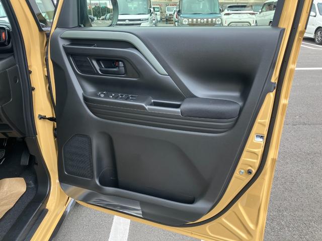 スペーシアギア ハイブリッドＸＺ　届出済未使用車　全方位モニター付メモリーナビゲーション　ツートンカラー　ルーフレール　ステアリングスイッチ　アダクティブクルーズコントロール　フルセグ　両側パワースライドドア（34枚目）