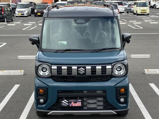 スペーシアギア ハイブリッドＸＺ　ターボ　届出済未使用車　全方位モニター付メモリーナビゲーション　ツートンカラー　ルーフレール　ステアリングスイッチ　アダクティブクルーズコントロール　フルセグ　両側パワースライドドア（6枚目）