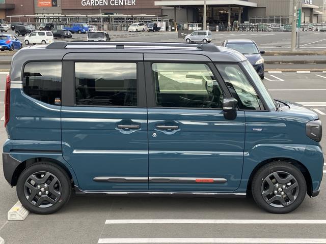 スペーシアギア ハイブリッドＸＺ　ターボ　届出済未使用車　全方位モニター付メモリーナビゲーション　ツートンカラー　ルーフレール　ステアリングスイッチ　アダクティブクルーズコントロール　フルセグ　両側パワースライドドア（24枚目）