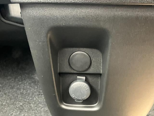 スペーシアギア ハイブリッドＸＺ　ターボ　届出済未使用車　全方位モニター付メモリーナビゲーション　ツートンカラー　ルーフレール　ステアリングスイッチ　アダクティブクルーズコントロール　フルセグ　両側パワースライドドア（62枚目）