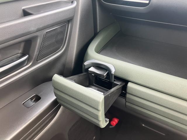 スペーシアギア ハイブリッドＸＺ　ターボ　届出済未使用車　全方位モニター付メモリーナビゲーション　ツートンカラー　ルーフレール　ステアリングスイッチ　アダクティブクルーズコントロール　フルセグ　両側パワースライドドア（66枚目）