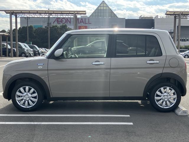 アルトラパン ハイブリッドＸ　マイナーチェンジ　ハイブリッド　ＬＥＤヘッドライト　プッシュスタートボタン　アイドリングストップ　純正１４インチアルミホイール　前席シートヒータースイッチ　ＵＳＢポート（14枚目）