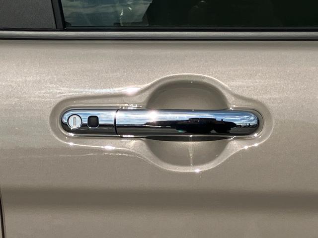 アルトラパン ハイブリッドＸ　マイナーチェンジ　ハイブリッド　ＬＥＤヘッドライト　プッシュスタートボタン　アイドリングストップ　純正１４インチアルミホイール　前席シートヒータースイッチ　ＵＳＢポート（34枚目）