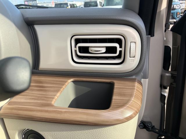 アルトラパン ハイブリッドＸ　マイナーチェンジ　ハイブリッド　ＬＥＤヘッドライト　プッシュスタートボタン　アイドリングストップ　純正１４インチアルミホイール　前席シートヒータースイッチ　ＵＳＢポート（43枚目）