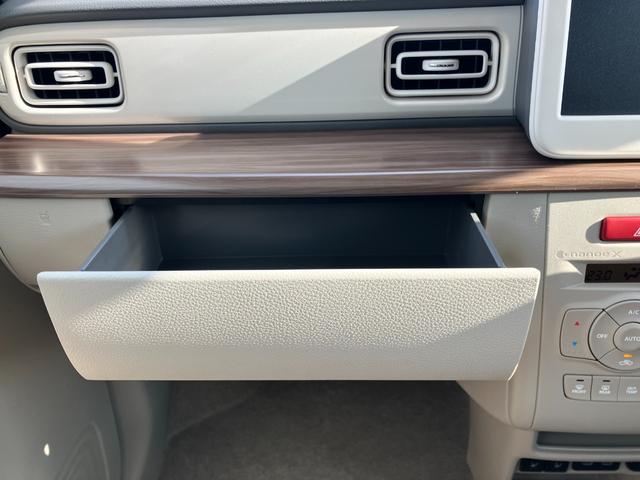 アルトラパン ハイブリッドＸ　マイナーチェンジ　ハイブリッド　ＬＥＤヘッドライト　プッシュスタートボタン　アイドリングストップ　純正１４インチアルミホイール　前席シートヒータースイッチ　ＵＳＢポート（58枚目）