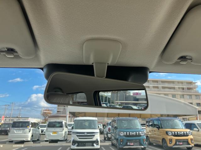 アルトラパン ハイブリッドＸ　マイナーチェンジ　ハイブリッド　ＬＥＤヘッドライト　プッシュスタートボタン　アイドリングストップ　純正１４インチアルミホイール　前席シートヒータースイッチ　ＵＳＢポート（61枚目）