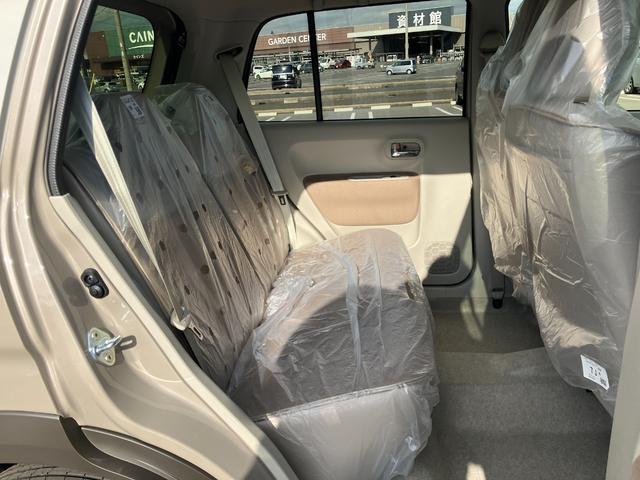 アルトラパン ハイブリッドＸ　マイナーチェンジ　ハイブリッド　ＬＥＤヘッドライト　プッシュスタートボタン　アイドリングストップ　純正１４インチアルミホイール　前席シートヒータースイッチ　ＵＳＢポート（63枚目）