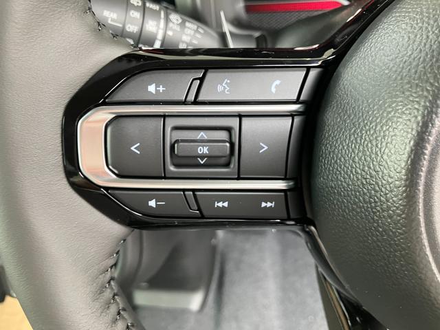 スペーシアカスタム ハイブリッドＸＳターボ　届出済未使用車　全方位モニター付メモリーナビ　スズキコネクト　後席両側パワースライドドア　シートヒーター　マルチユースフラップ　スリムサーキュレーター　電動パーキングブレーキ（14枚目）