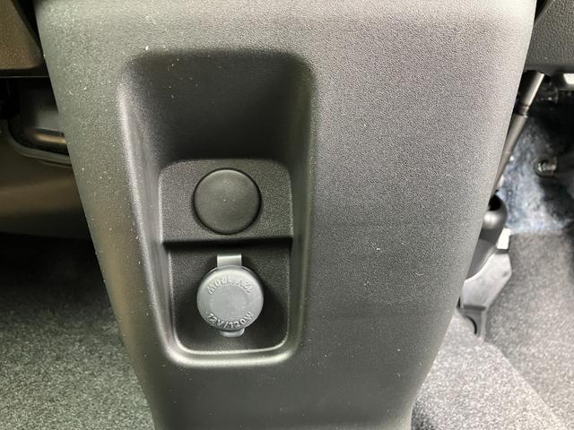 スペーシアカスタム ハイブリッドＸＳターボ　届出済未使用車　全方位モニター付メモリーナビ　スズキコネクト　後席両側パワースライドドア　シートヒーター　マルチユースフラップ　スリムサーキュレーター　電動パーキングブレーキ（25枚目）