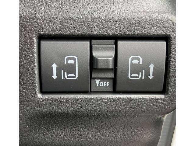 スペーシアカスタム ハイブリッドＸＳターボ　届出済未使用車　全方位モニター付メモリーナビ　スズキコネクト　後席両側パワースライドドア　シートヒーター　マルチユースフラップ　スリムサーキュレーター　電動パーキングブレーキ（29枚目）