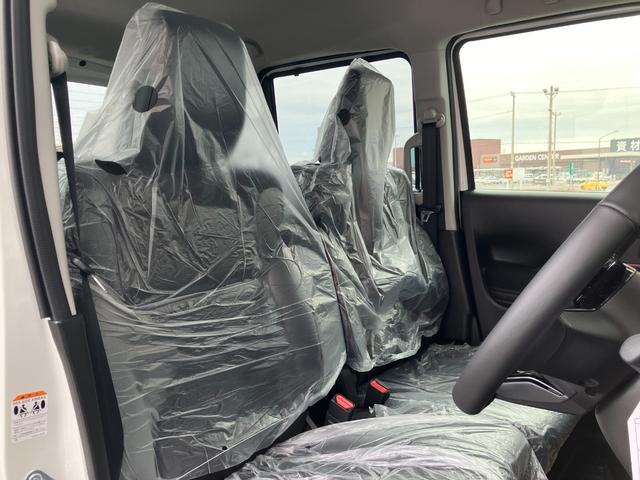 スペーシアカスタム ハイブリッドＸＳターボ　届出済未使用車　全方位モニター付メモリーナビ　スズキコネクト　後席両側パワースライドドア　シートヒーター　マルチユースフラップ　スリムサーキュレーター　電動パーキングブレーキ（32枚目）