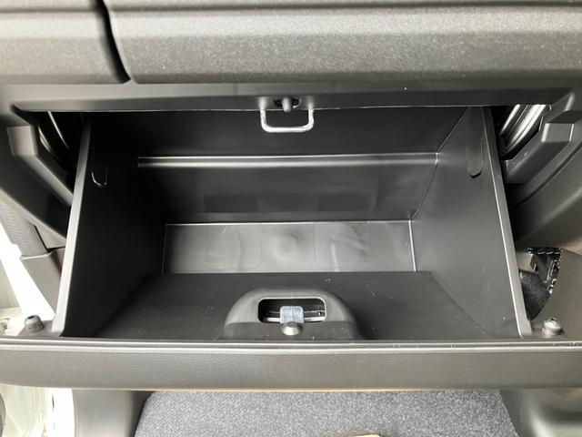 スペーシアカスタム ハイブリッドＸＳターボ　届出済未使用車　全方位モニター付メモリーナビ　スズキコネクト　後席両側パワースライドドア　シートヒーター　マルチユースフラップ　スリムサーキュレーター　電動パーキングブレーキ（48枚目）