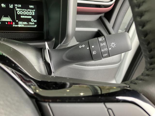 スペーシアカスタム ハイブリッドＸＳターボ　届出済未使用車　全方位モニター付メモリーナビ　スズキコネクト　後席両側パワースライドドア　シートヒーター　マルチユースフラップ　スリムサーキュレーター　電動パーキングブレーキ（57枚目）