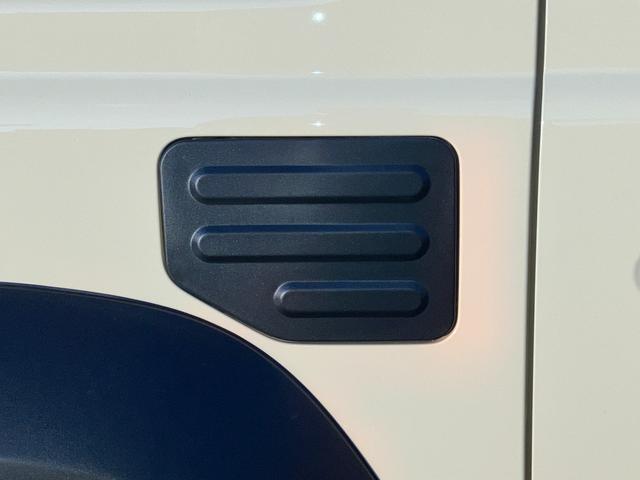 ジムニーシエラ JC MT車 ETC フロントドライブレコーダー ステアリングスイッチ クルーズコントロールスイッチ ドリンクホルダー ラゲッジマット(28枚目)