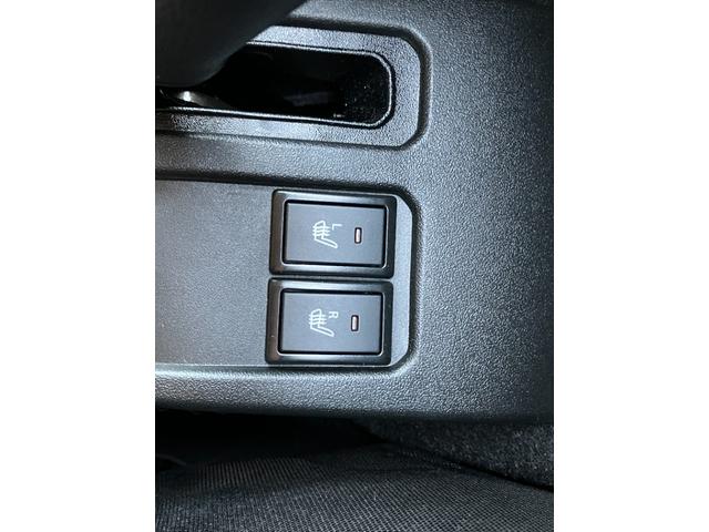 ジムニーシエラ JC MT車 ETC フロントドライブレコーダー ステアリングスイッチ クルーズコントロールスイッチ ドリンクホルダー ラゲッジマット(63枚目)