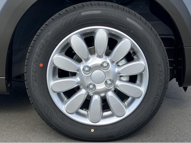 アルトラパン ハイブリッドX マイナーチェンジ ハイブリッド LEDヘッドライト プッシュスタートボタン アイドリングストップ 純正14インチアルミホイール 前席シートヒータースイッチ USBポート(27枚目)