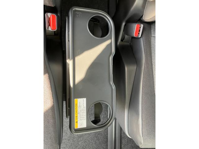 ランディ ハイブリッドG MC後モデル ブラインドスポットモニター 安心降車システム パーキングブレーキP 左右独立ACC 快適温熱シート ハンズフリー両側パワスラ ナノイーX(64枚目)