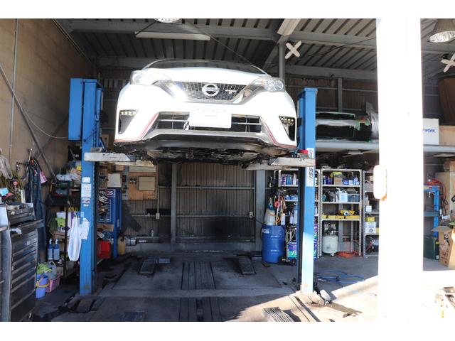 ノート ニスモ　Ｓ　ニスモ　Ｓ（５名）　ＬＥＤヘッドライト　ニスモフルエアロ　ニスモレカロシート　ＴＥ３７　ブリッツ車高調　柿本マフラー　ＳＤナビフルセグＴＶ　ＥＴＣ（12枚目）