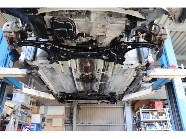 ノート ニスモ　Ｓ　ニスモ　Ｓ（５名）　ＬＥＤヘッドライト　ニスモフルエアロ　ニスモレカロシート　ＴＥ３７　ブリッツ車高調　柿本マフラー　ＳＤナビフルセグＴＶ　ＥＴＣ（13枚目）