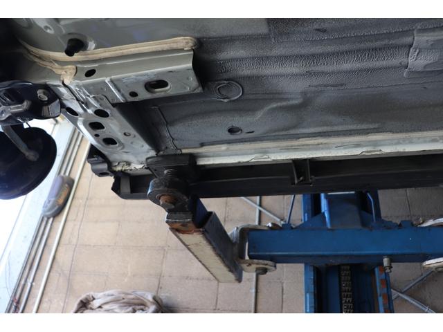 ノート ニスモ　Ｓ　ニスモ　Ｓ（５名）　ＬＥＤヘッドライト　ニスモフルエアロ　ニスモレカロシート　ＴＥ３７　ブリッツ車高調　柿本マフラー　ＳＤナビフルセグＴＶ　ＥＴＣ（16枚目）