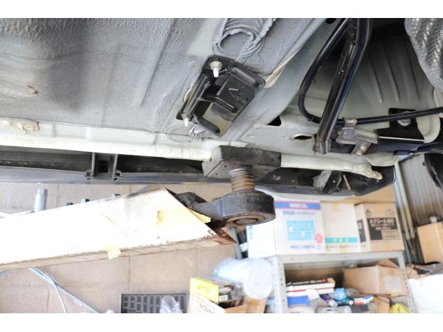 ノート ニスモ　Ｓ　ニスモ　Ｓ（５名）　ＬＥＤヘッドライト　ニスモフルエアロ　ニスモレカロシート　ＴＥ３７　ブリッツ車高調　柿本マフラー　ＳＤナビフルセグＴＶ　ＥＴＣ（18枚目）