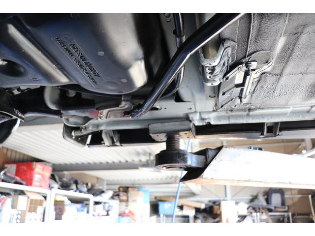 ノート ニスモ　Ｓ　ニスモ　Ｓ（５名）　ＬＥＤヘッドライト　ニスモフルエアロ　ニスモレカロシート　ＴＥ３７　ブリッツ車高調　柿本マフラー　ＳＤナビフルセグＴＶ　ＥＴＣ（19枚目）