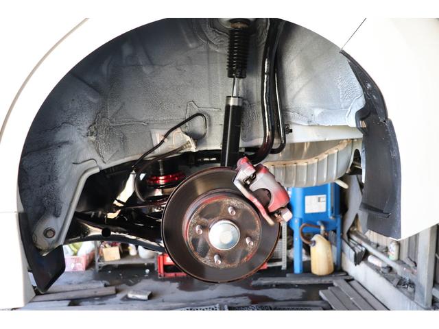 ノート ニスモ　Ｓ　ニスモ　Ｓ（５名）　ＬＥＤヘッドライト　ニスモフルエアロ　ニスモレカロシート　ＴＥ３７　ブリッツ車高調　柿本マフラー　ＳＤナビフルセグＴＶ　ＥＴＣ（24枚目）