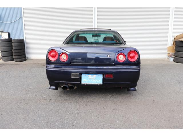 スカイライン ２５ＧＴターボ　トミーカイラフロントバンパー　ＢＮＲ３４純正フロントフェンダー　イーストベアーサイドステップ＆リアバンパー　前後Ｆ５０ブレンボキット　ＨＫＳフロントパイプ　ＪＩＣマフラー　ＴＥＩＮ車高調　クスコＬＳＤ（13枚目）