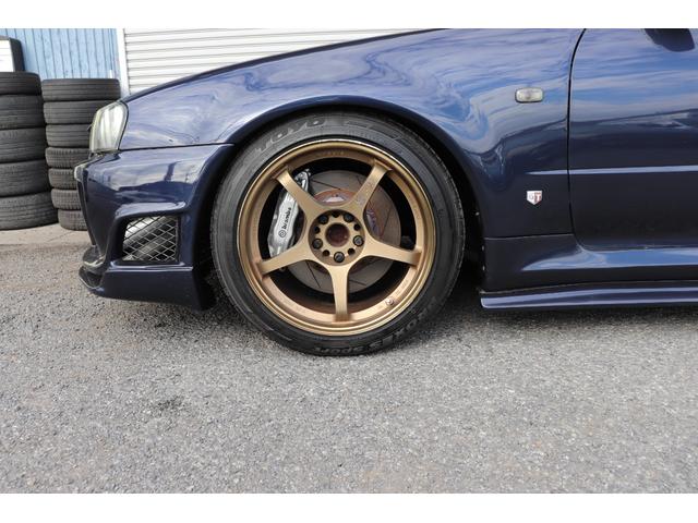 スカイライン ２５ＧＴターボ　トミーカイラフロントバンパー　ＢＮＲ３４純正フロントフェンダー　イーストベアーサイドステップ＆リアバンパー　前後Ｆ５０ブレンボキット　ＨＫＳフロントパイプ　ＪＩＣマフラー　ＴＥＩＮ車高調　クスコＬＳＤ（14枚目）