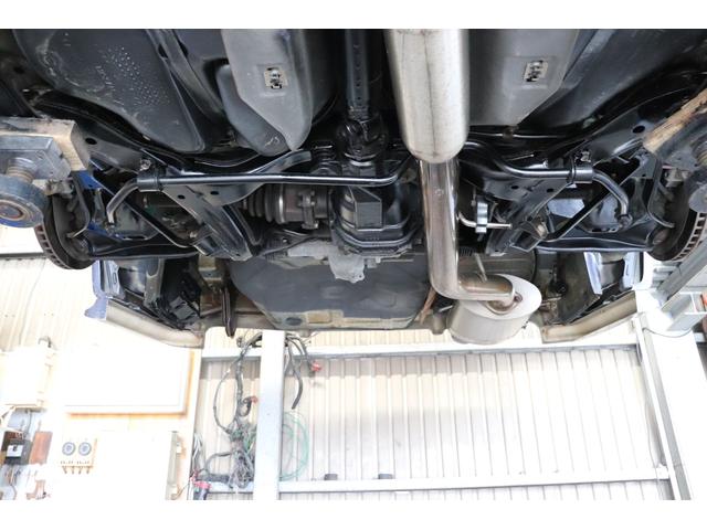 スカイライン ２５ＧＴターボ　トミーカイラフロントバンパー　ＢＮＲ３４純正フロントフェンダー　イーストベアーサイドステップ＆リアバンパー　前後Ｆ５０ブレンボキット　ＨＫＳフロントパイプ　ＪＩＣマフラー　ＴＥＩＮ車高調　クスコＬＳＤ（18枚目）