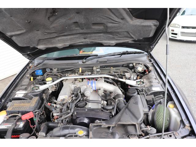 スカイライン ２５ＧＴターボ　トミーカイラフロントバンパー　ＢＮＲ３４純正フロントフェンダー　イーストベアーサイドステップ＆リアバンパー　前後Ｆ５０ブレンボキット　ＨＫＳフロントパイプ　ＪＩＣマフラー　ＴＥＩＮ車高調　クスコＬＳＤ（28枚目）