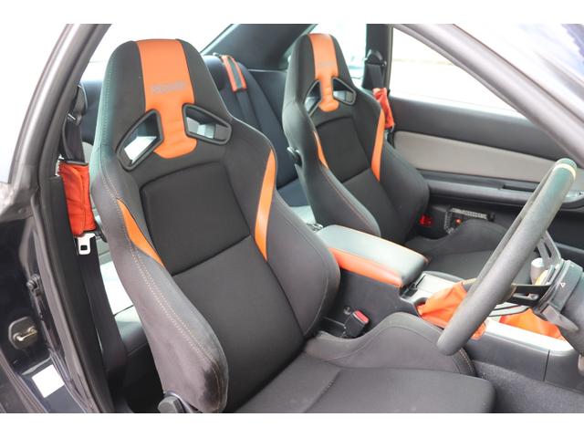 スカイライン ２５ＧＴターボ　トミーカイラフロントバンパー　ＢＮＲ３４純正フロントフェンダー　イーストベアーサイドステップ＆リアバンパー　前後Ｆ５０ブレンボキット　ＨＫＳフロントパイプ　ＪＩＣマフラー　ＴＥＩＮ車高調　クスコＬＳＤ（36枚目）