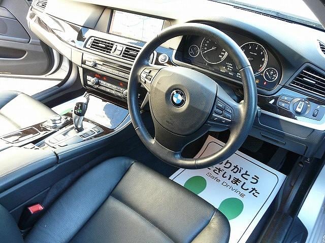 ５シリーズ ５２３ｉ　ハイラインパッケージ（4枚目）