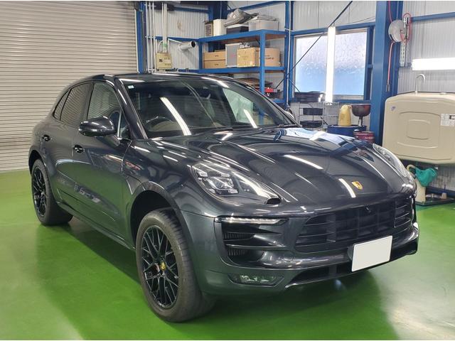 マカン マカンＧＴＳ　スポーツクロノパッケージ　正規Ｄ車　新車から１０９０００ＫＭまでポルシェセンターでメンテナンス　記録簿あり　ＧＴＳレザーインテリアパッケージ　サラウンドビュー付きパークアシスト　コーティング施工済み（4枚目）