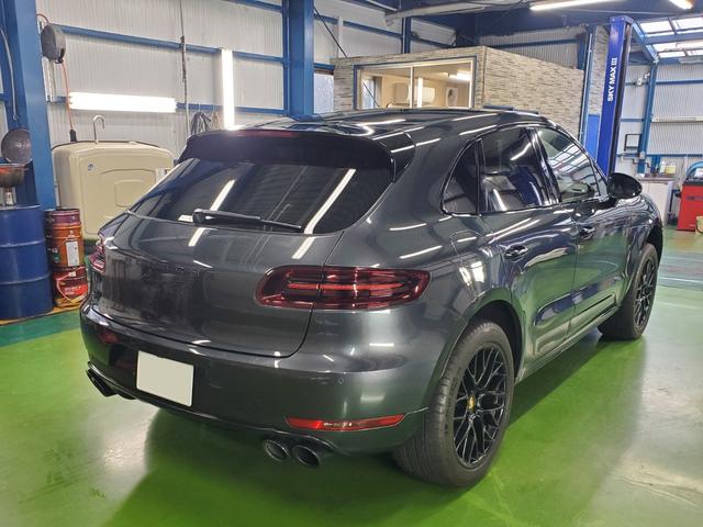 マカン マカンＧＴＳ　スポーツクロノパッケージ　正規Ｄ車　新車から１０９０００ＫＭまでポルシェセンターでメンテナンス　記録簿あり　ＧＴＳレザーインテリアパッケージ　サラウンドビュー付きパークアシスト　コーティング施工済み（6枚目）