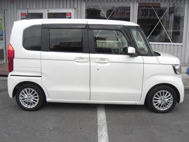 N-BOX G・Lターボホンダセンシング 純正ナビ 地デジTV Bカメラ ETC 両側パワースライドドア LEDヘッドライト 充電用USB 衝突軽減ブレーキ アダプティブクルーズコントロール 誤発進抑制機能 車線維持支援 社外AW(4枚目)