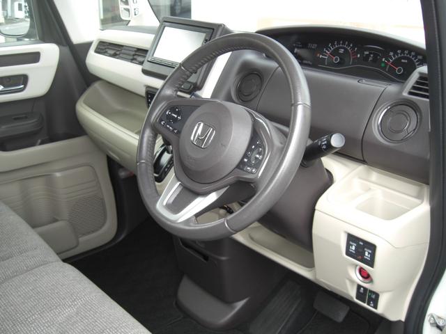 N-BOX G・Lターボホンダセンシング 純正ナビ 地デジTV Bカメラ ETC 両側パワースライドドア LEDヘッドライト 充電用USB 衝突軽減ブレーキ アダプティブクルーズコントロール 誤発進抑制機能 車線維持支援 社外AW(10枚目)