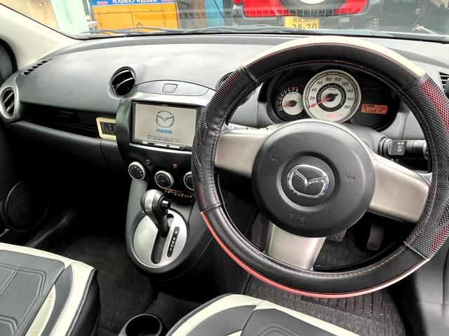 デミオ 13C-V HIDエディション 12か月走行距離無制限保障 マツダナビ TV ETC キーレス(11枚目)