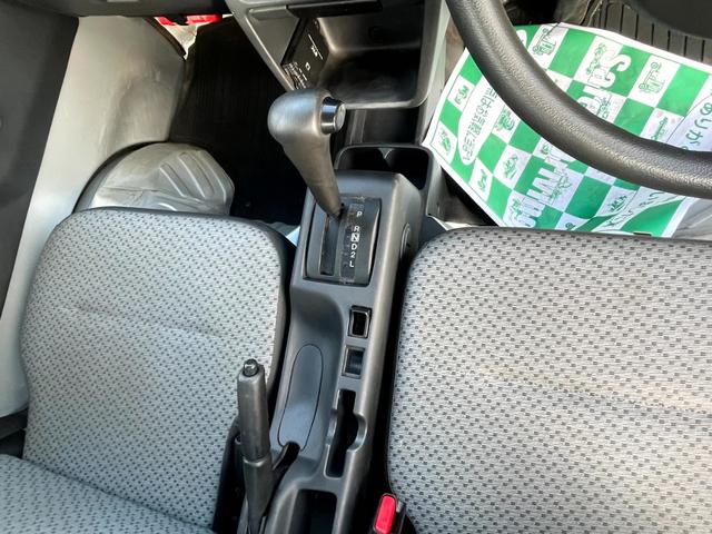 ＮＴ１００クリッパートラック ＤＸ　オートマチック　積載量３５０ｋｇ　パワステ　エアコン　ＥＴＣ　エアーバック運転席　助手席装備（14枚目）