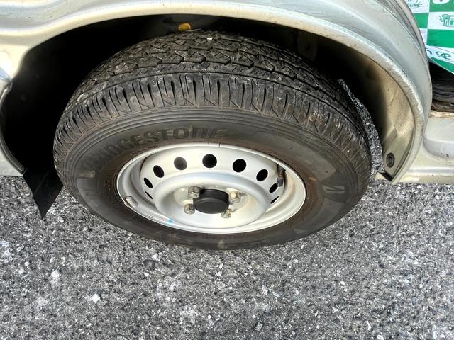 ＮＴ１００クリッパートラック ＤＸ　オートマチック　積載量３５０ｋｇ　パワステ　エアコン　ＥＴＣ　エアーバック運転席　助手席装備（15枚目）