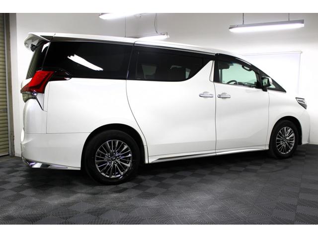 アルファードハイブリッド ロイヤルラウンジ LMスタイル(8枚目)