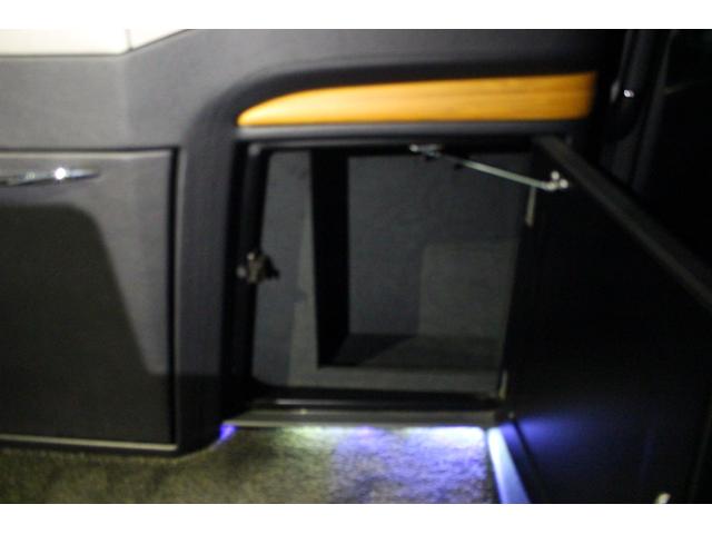 アルファードハイブリッド ロイヤルラウンジ LMスタイル(35枚目)